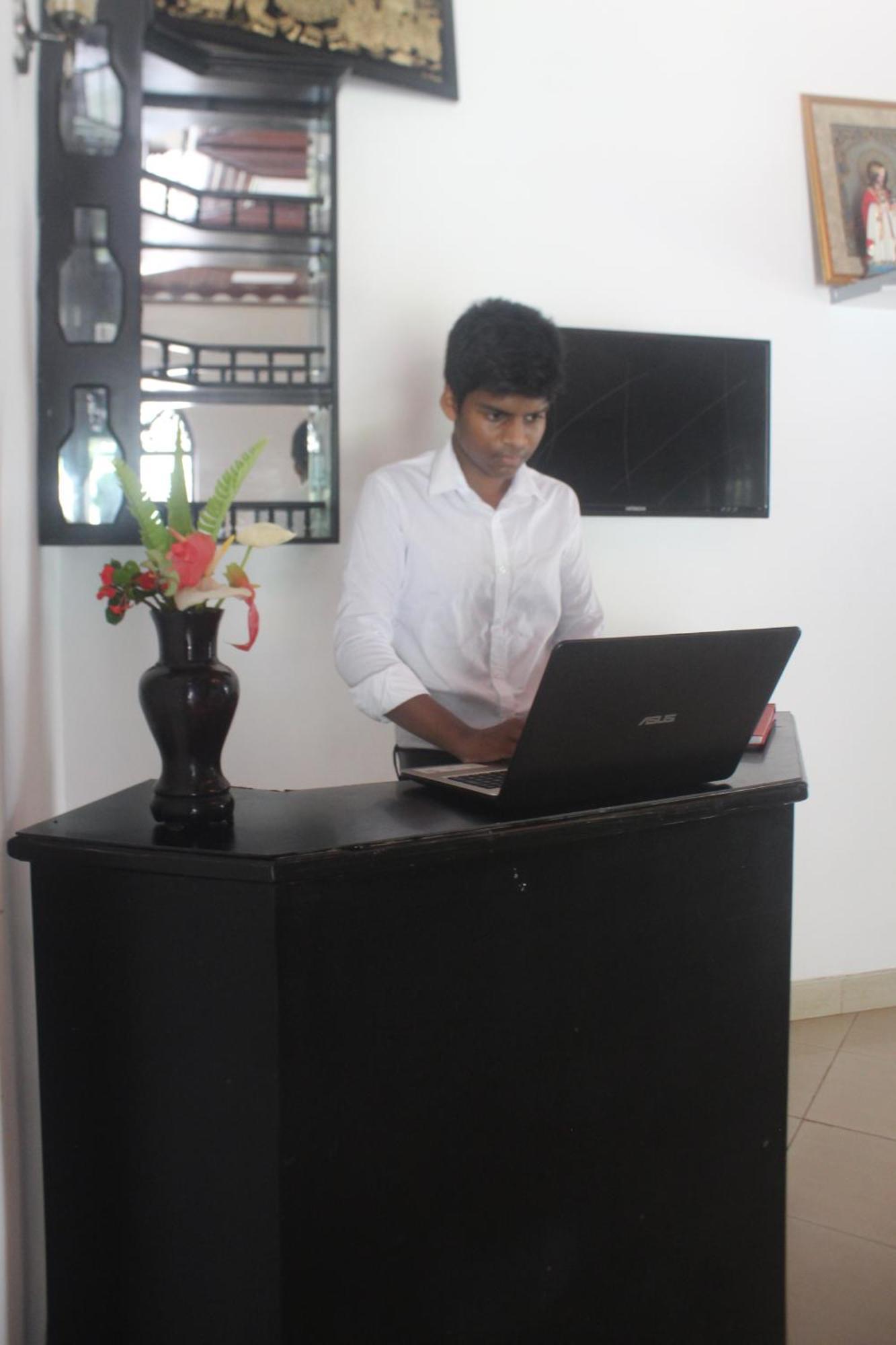 Shon Villa Negombo Exterior photo