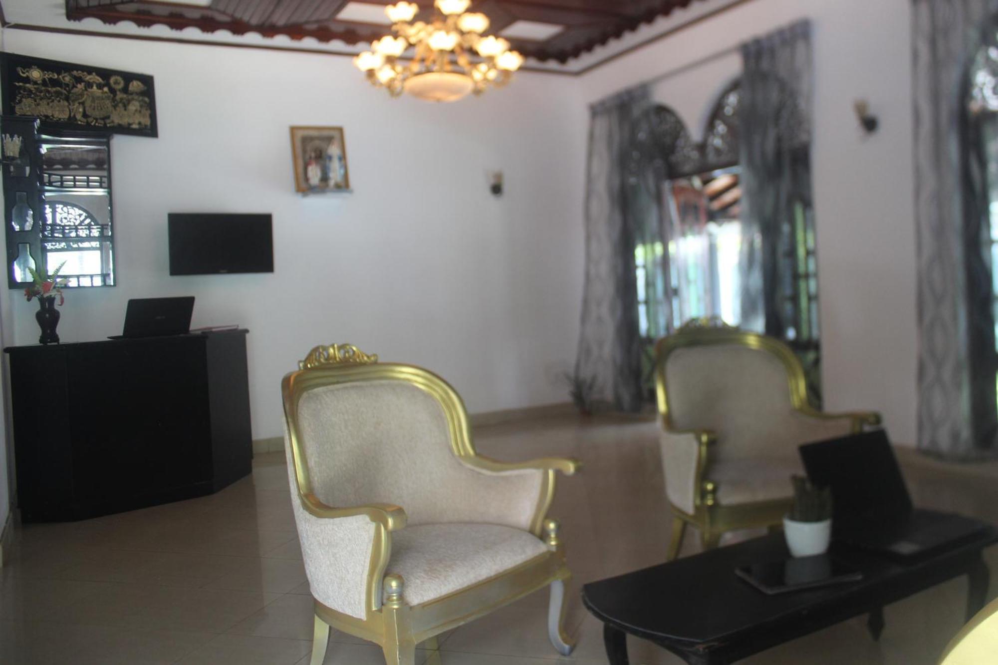 Shon Villa Negombo Exterior photo